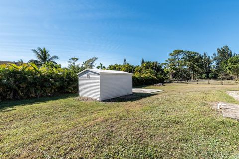 A home in Loxahatchee