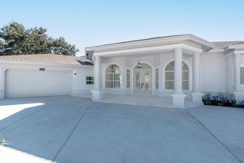 A home in Loxahatchee