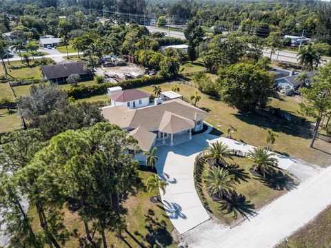 A home in Loxahatchee