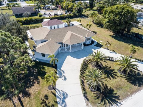 A home in Loxahatchee