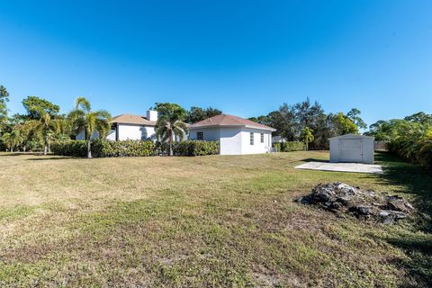 A home in Loxahatchee