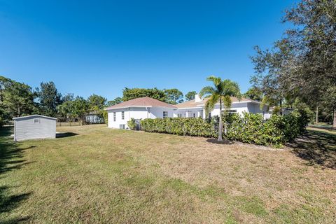 A home in Loxahatchee