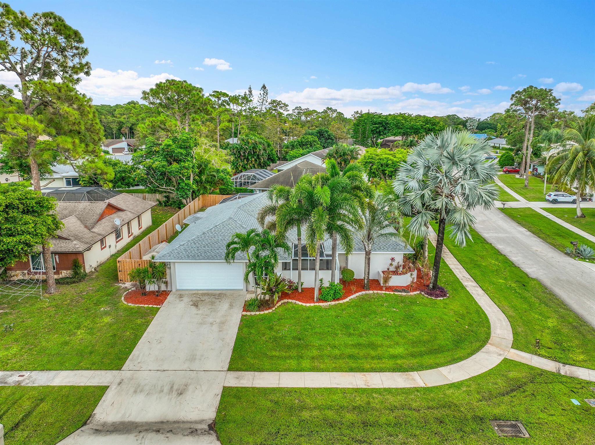 SUGAR POND MANOR OF WELLI - Residential Lease