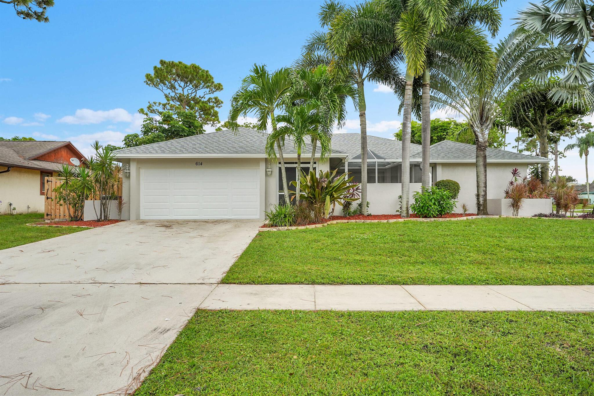 SUGAR POND MANOR OF WELLI - Residential Lease