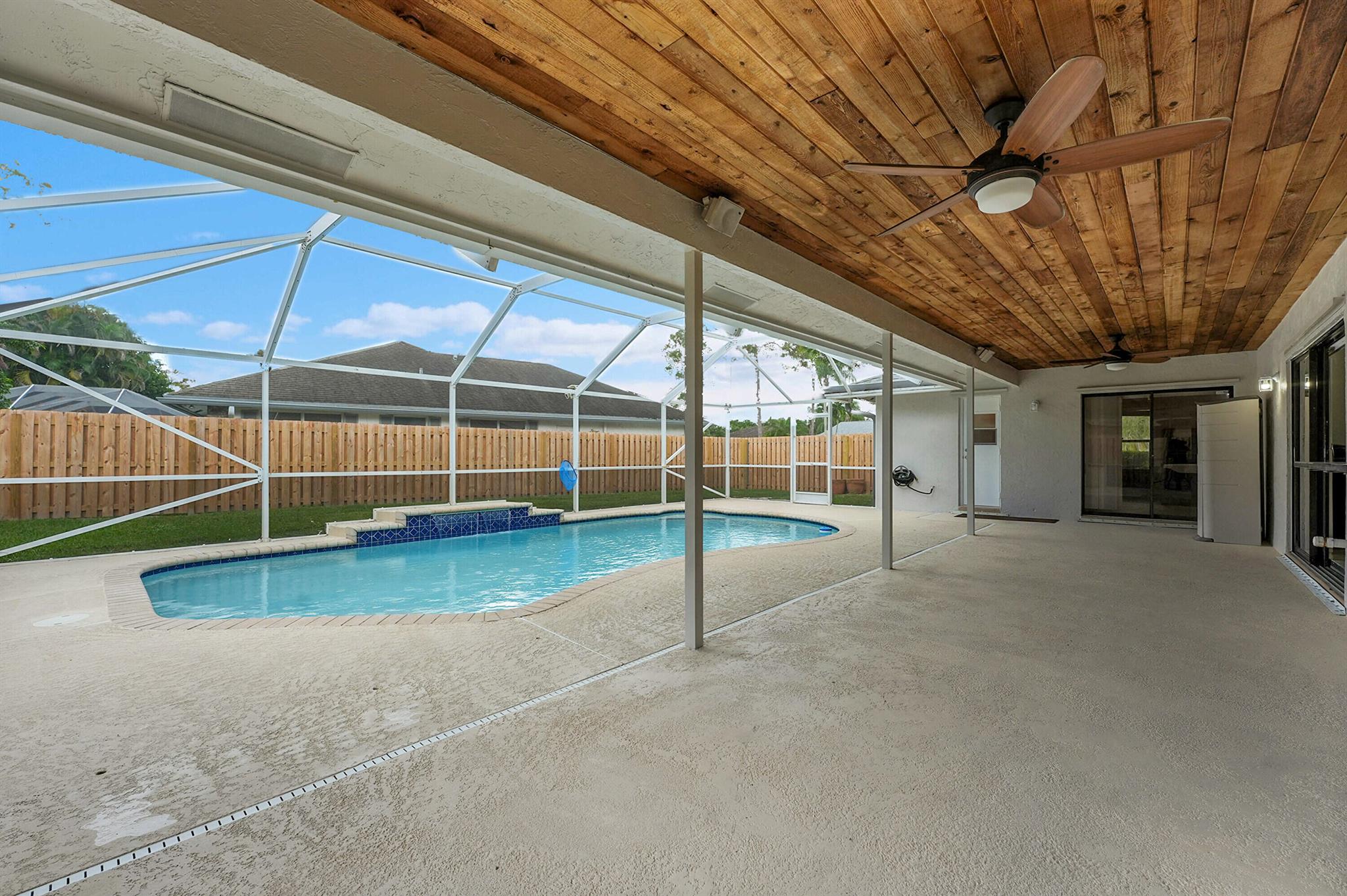 SUGAR POND MANOR OF WELLI - Residential Lease