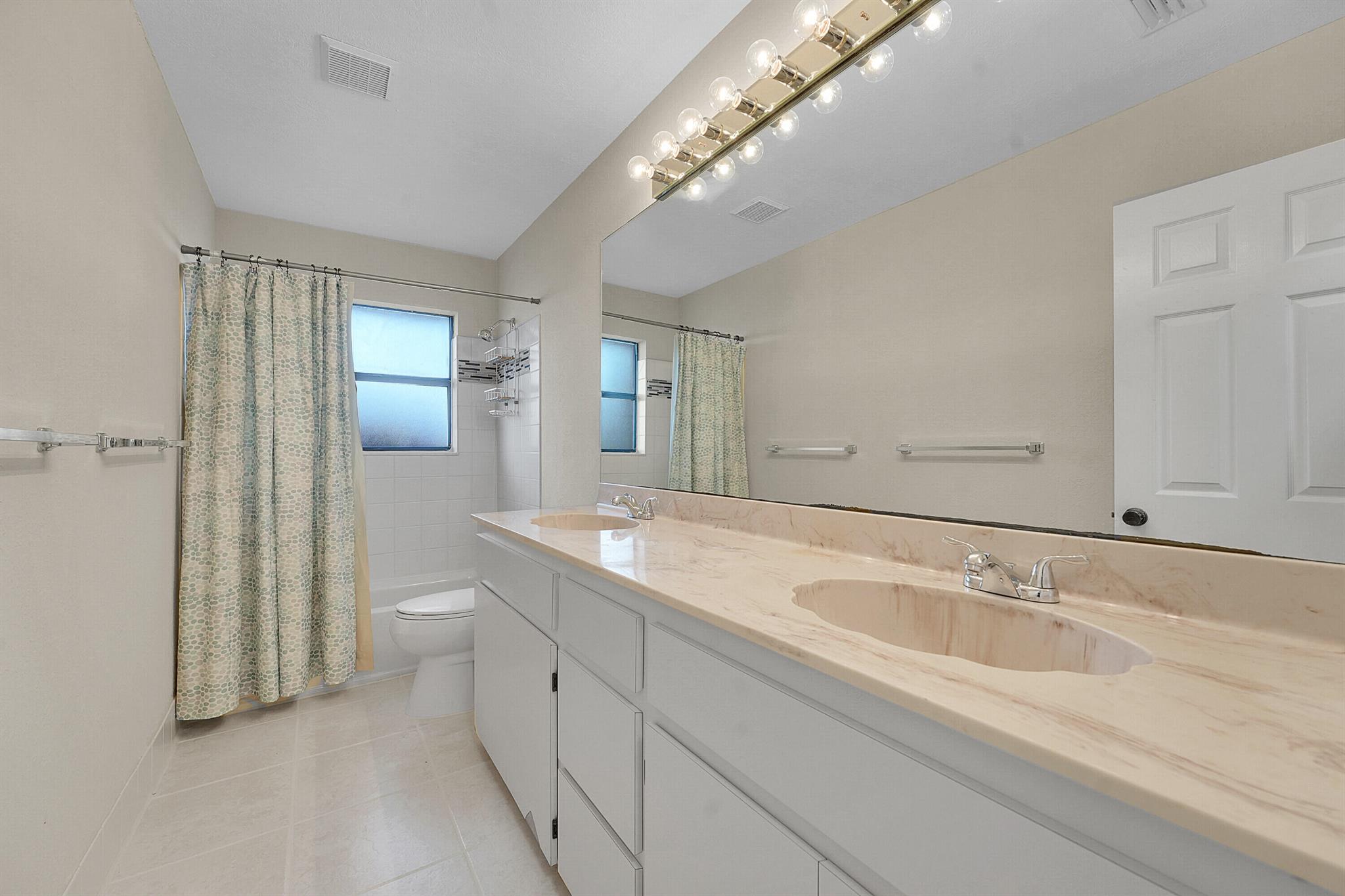 SUGAR POND MANOR OF WELLI - Residential Lease