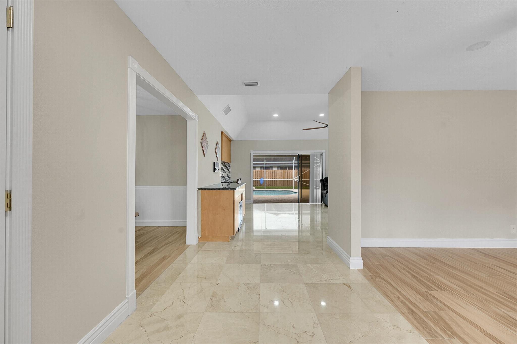 SUGAR POND MANOR OF WELLI - Residential Lease