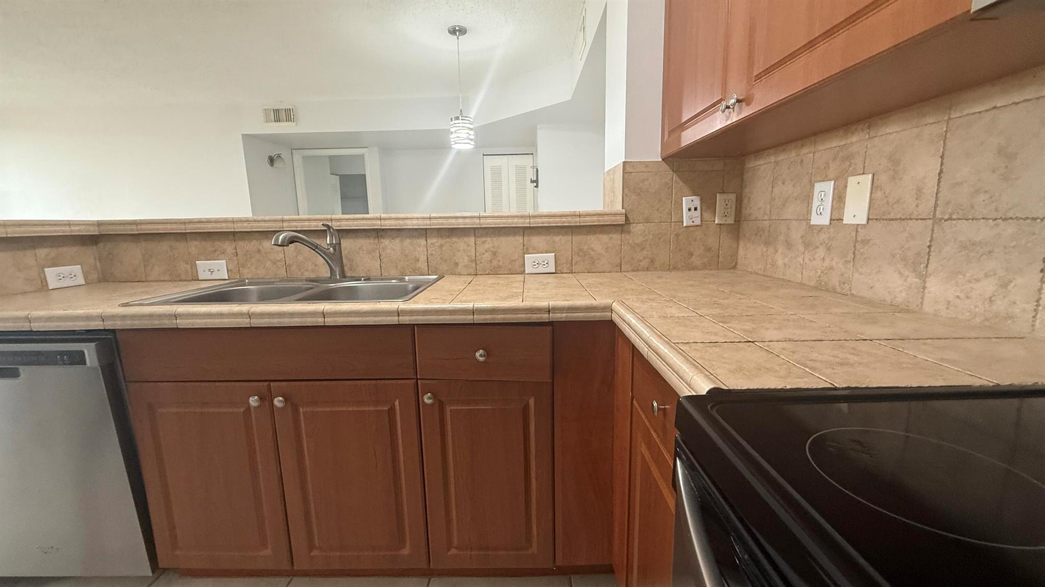 MILANO CONDO - Residential Lease