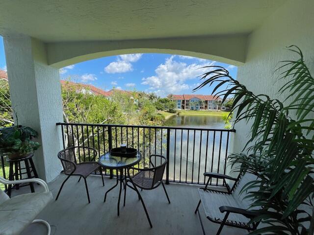 822 Villa Circle