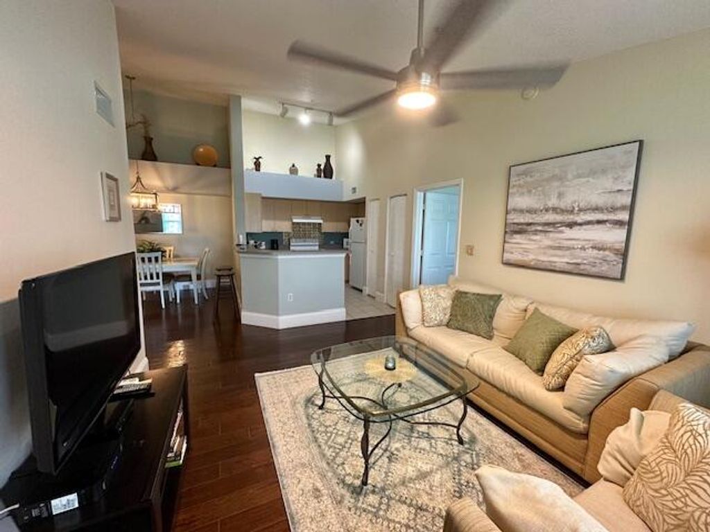 Photo of 822 Villa Circle, Boynton Beach, FL 33435 (MLS # R11087925)