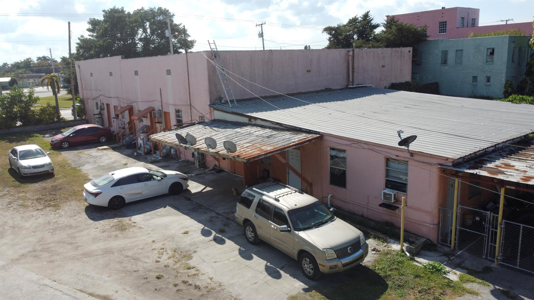 RIDGEWAY BEACH - Commercial Sale