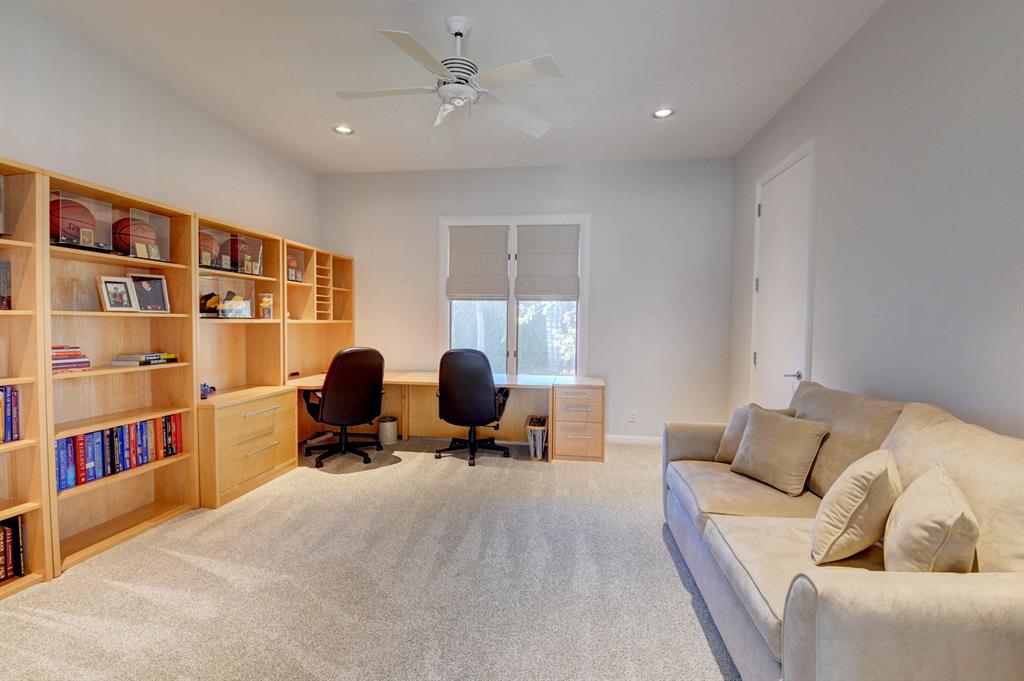 ST ANDREWS COUNTRY CLUB - Residential