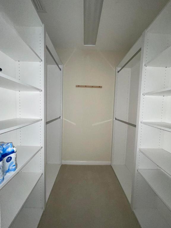 FLORIDA CLUB PUD PHASE IV - Residential Lease