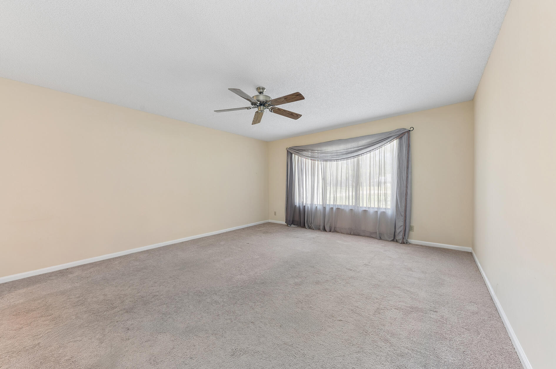 CEDAR POINT 5 - Residential