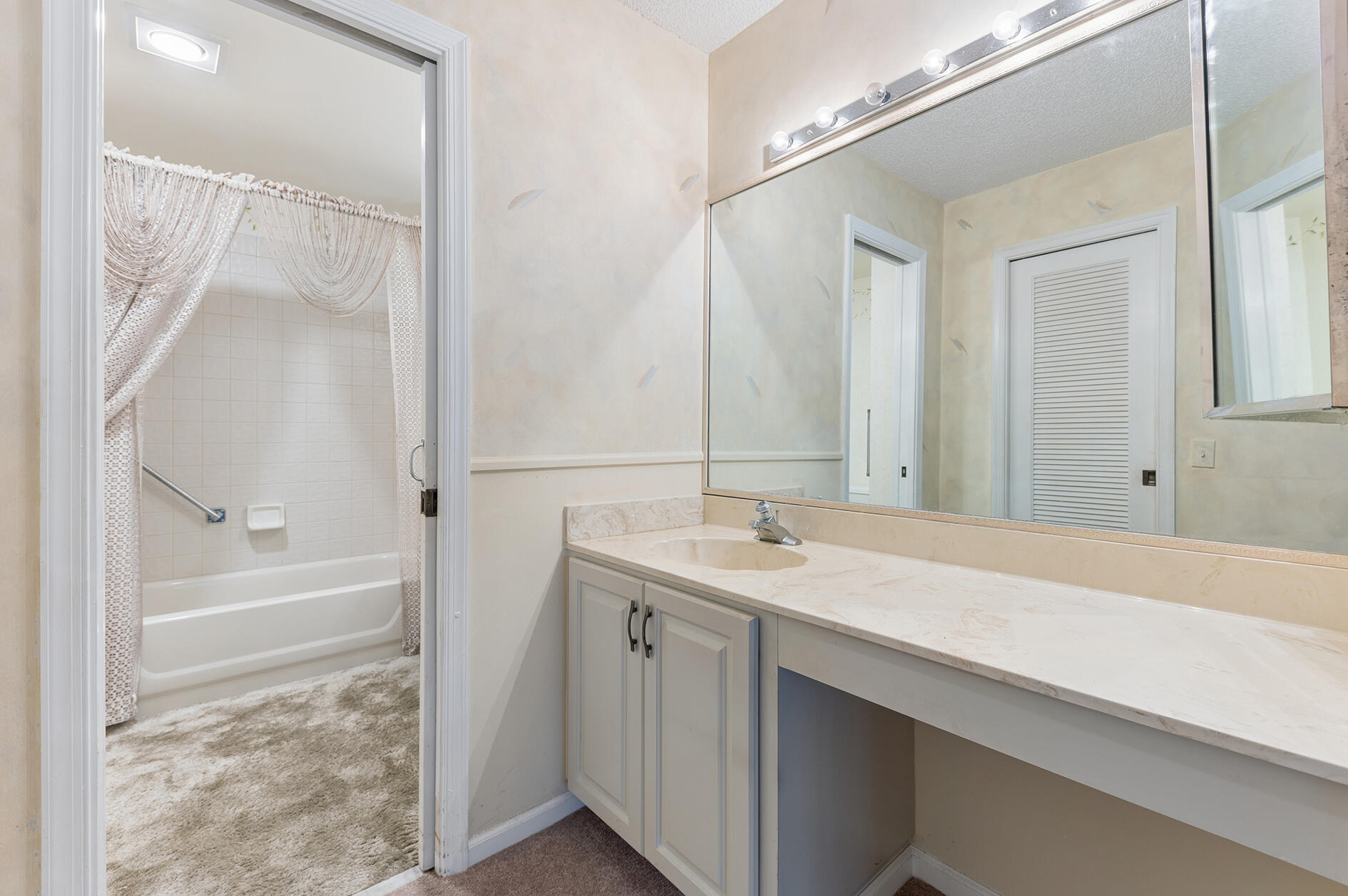 CEDAR POINT 5 - Residential