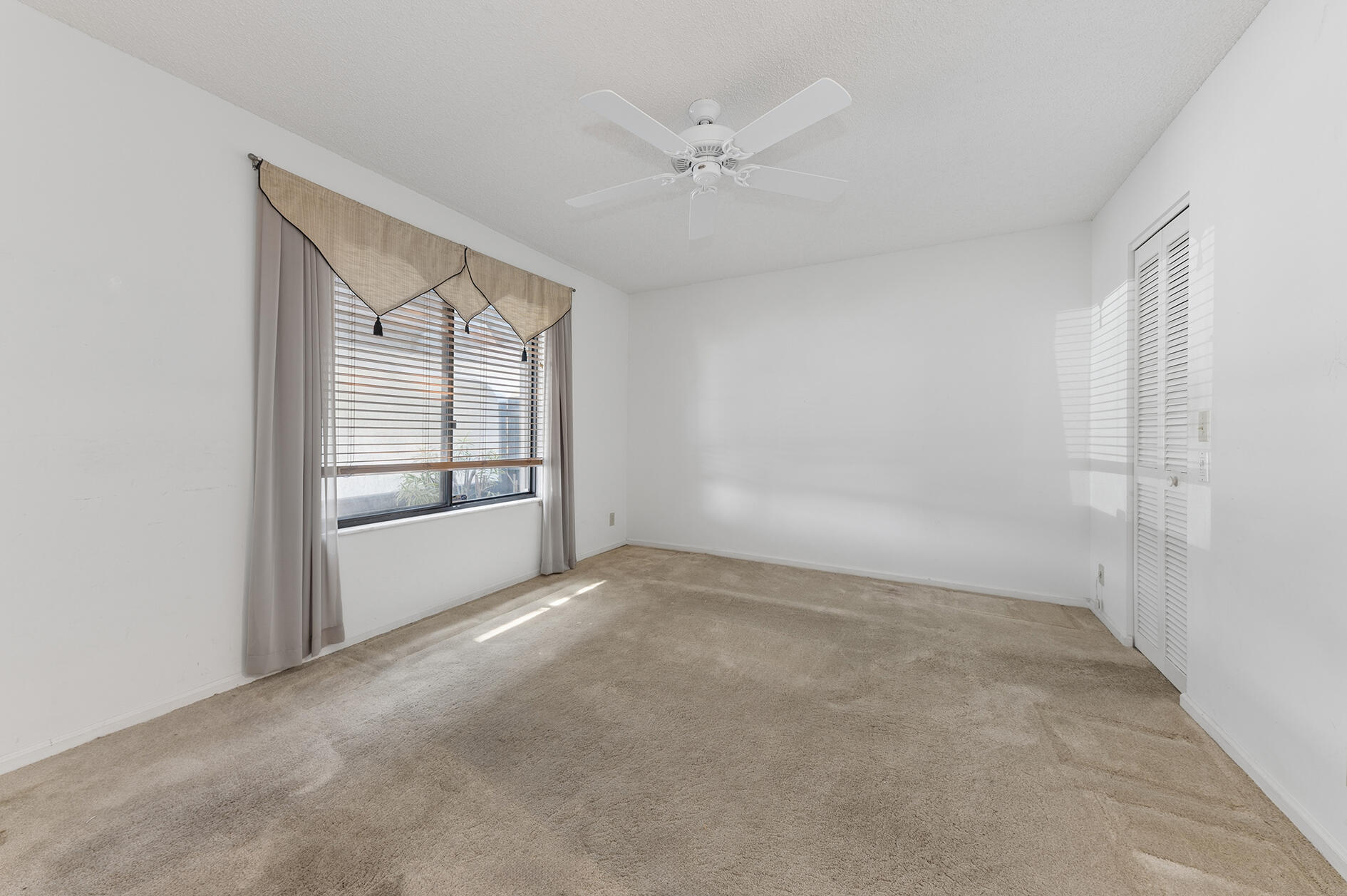 CEDAR POINT 5 - Residential