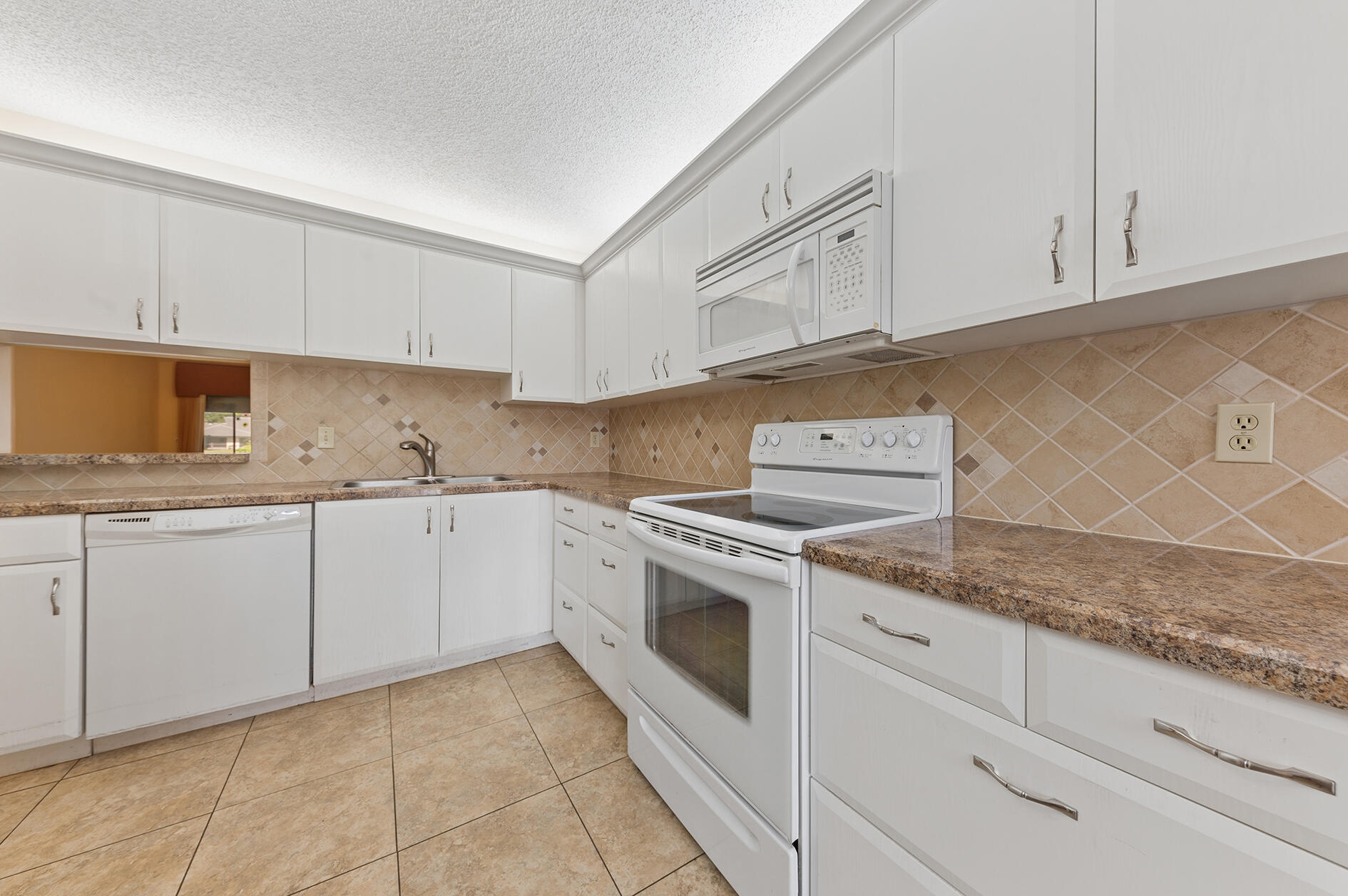 CEDAR POINT 5 - Residential