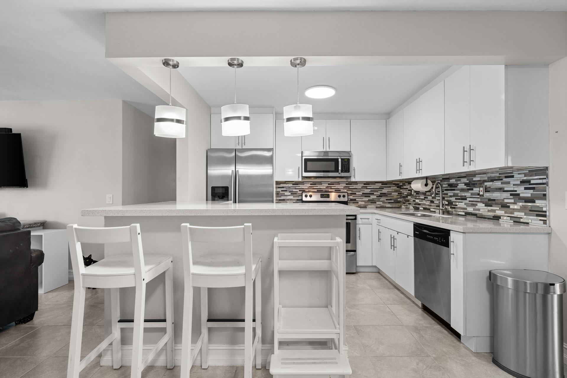 1731 Fairfax Dr