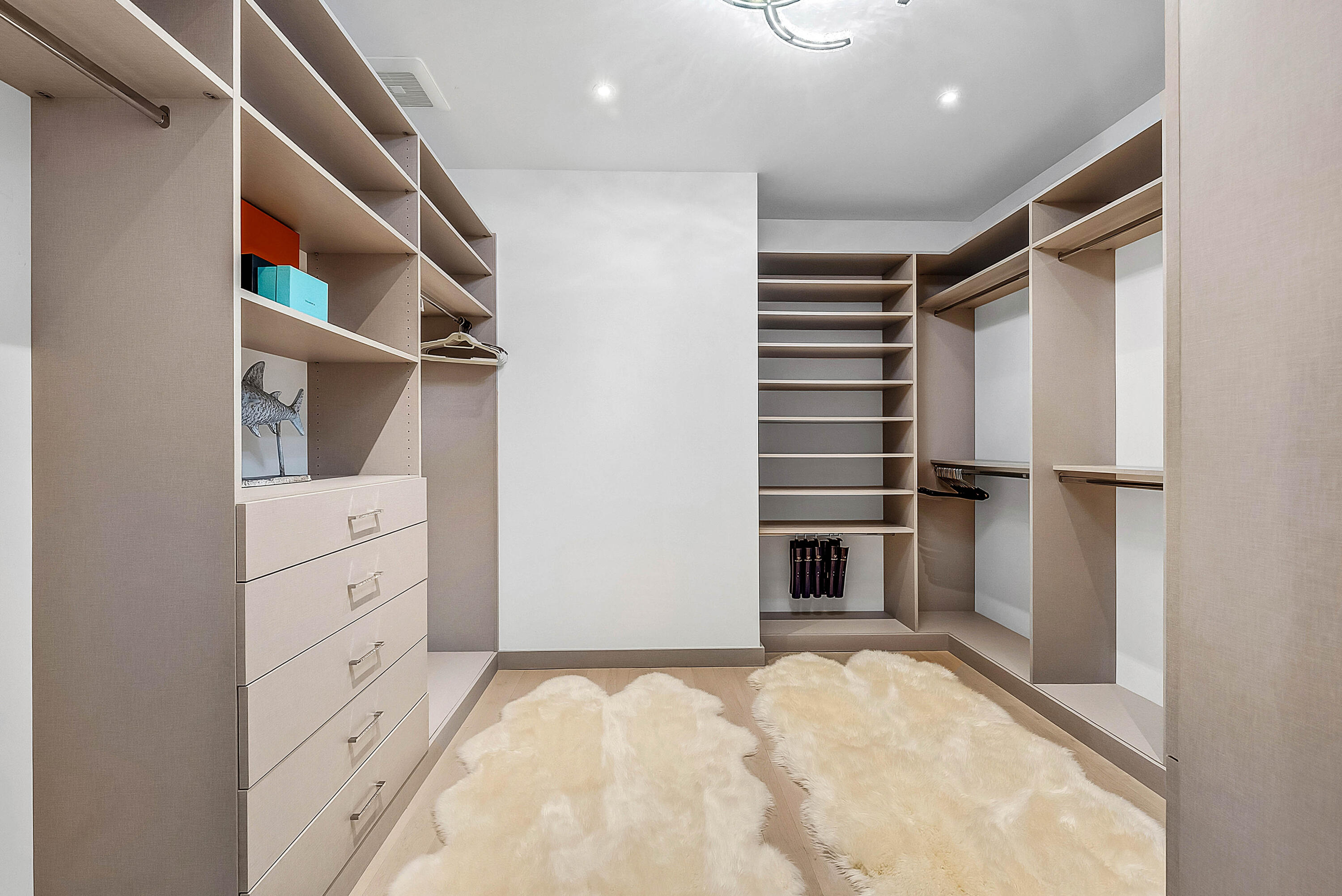 ROYAL PARK - Residential