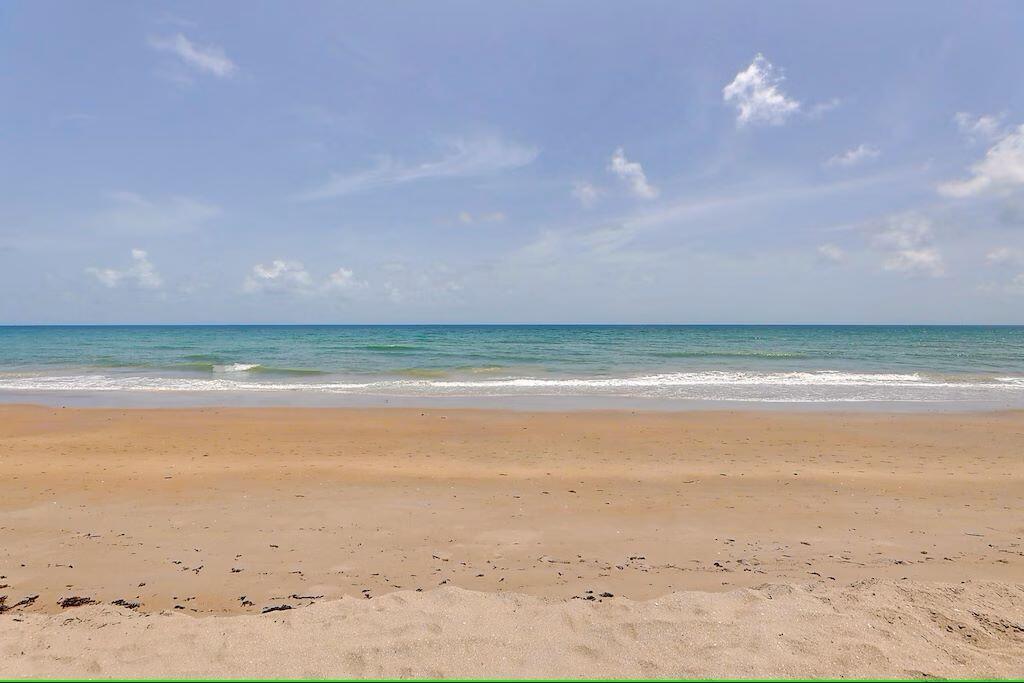 ATLANTIS CONDOMINIUM BUILDING A - Residential Lease