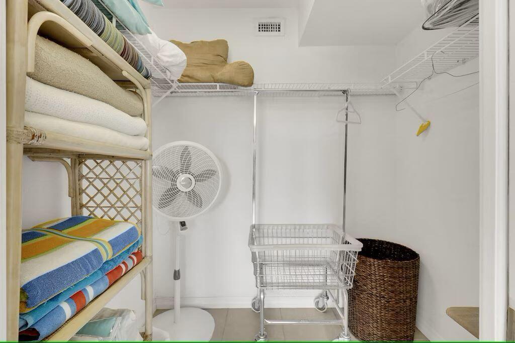 ATLANTIS CONDOMINIUM BUILDING A - Residential Lease