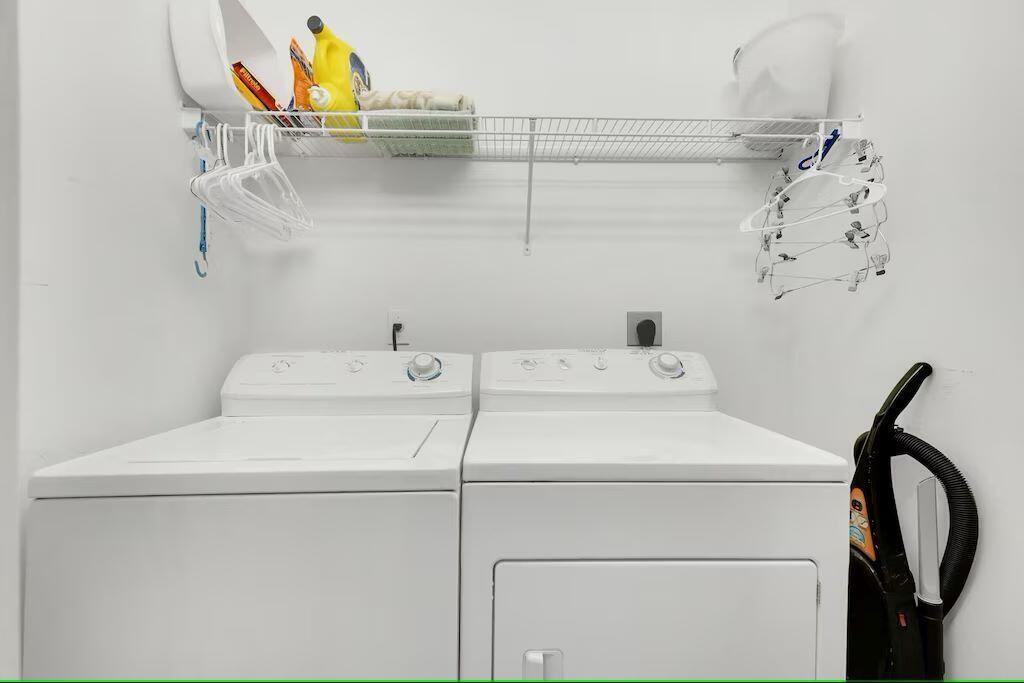 ATLANTIS CONDOMINIUM BUILDING A - Residential Lease