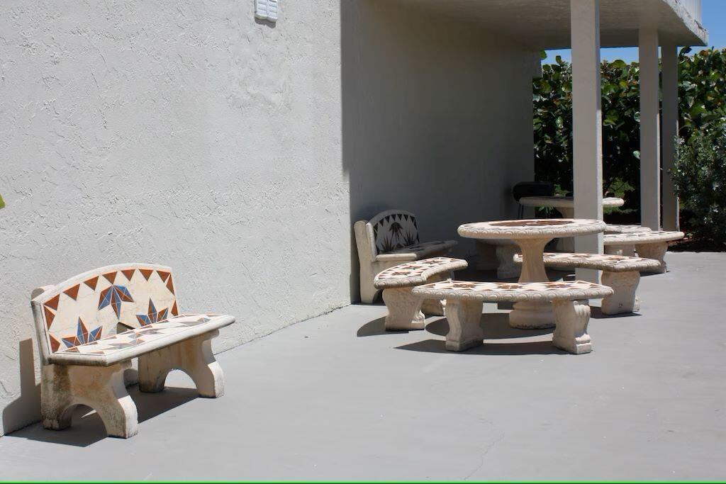 ATLANTIS CONDOMINIUM BUILDING A - Residential Lease