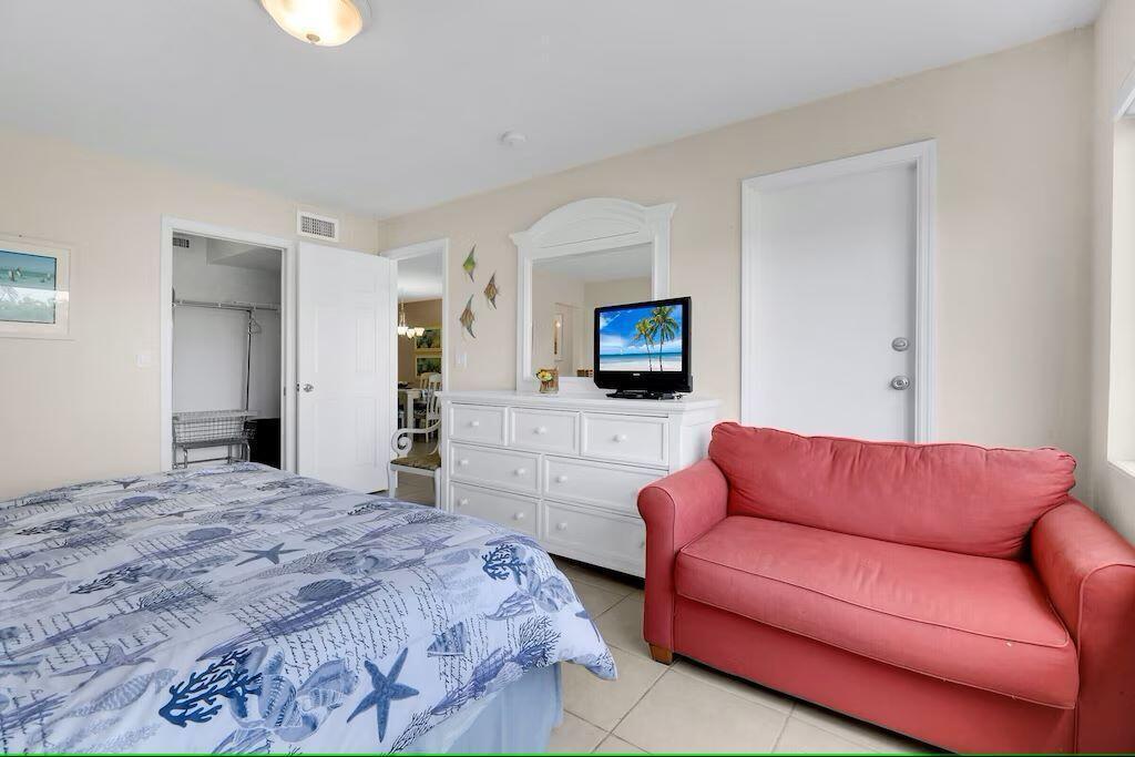 ATLANTIS CONDOMINIUM BUILDING A - Residential Lease