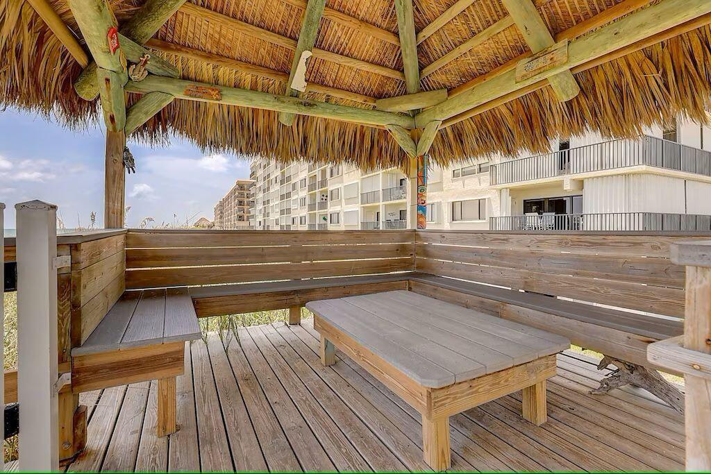 ATLANTIS CONDOMINIUM BUILDING A - Residential Lease