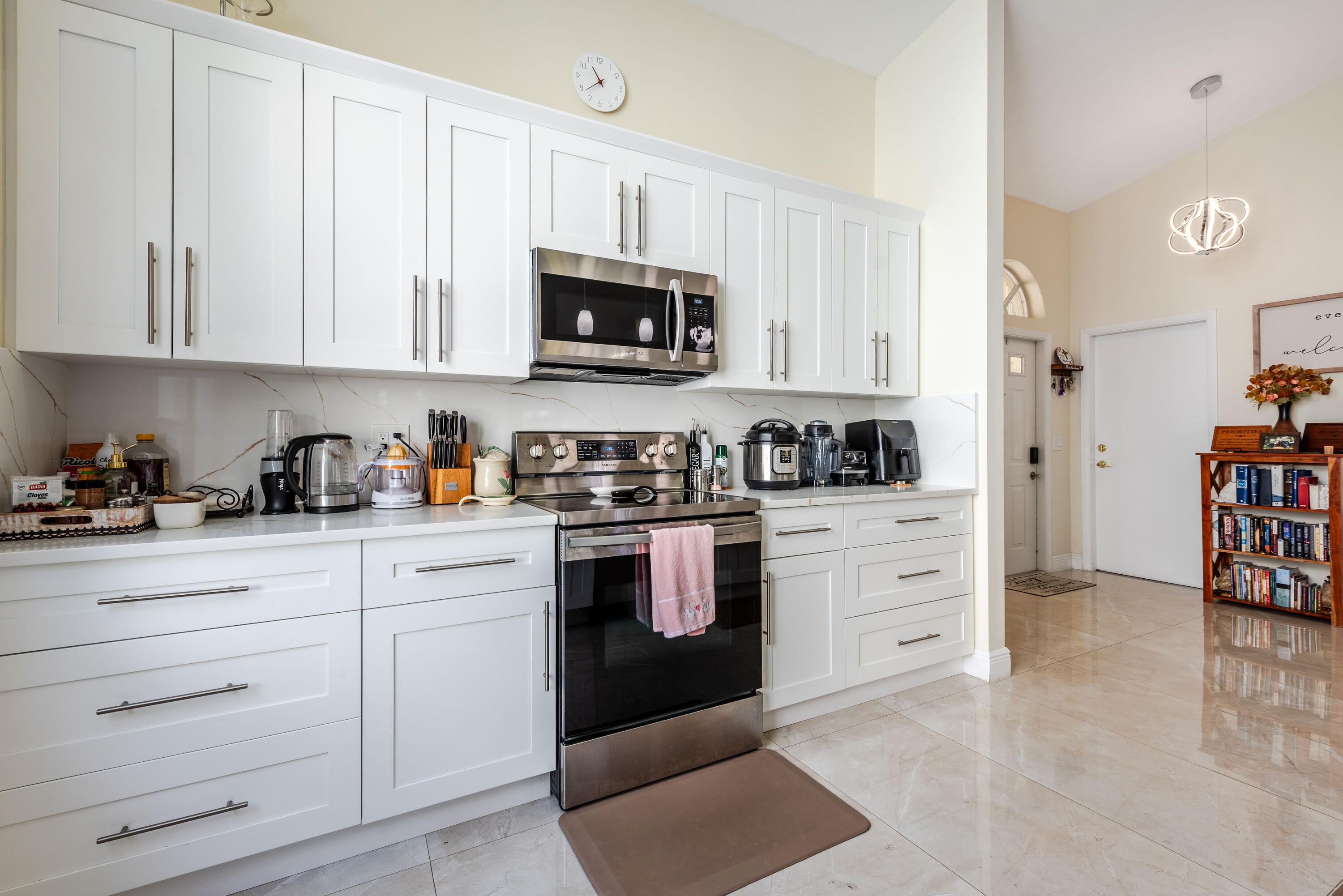 VILLAGES OF WOODLAKE 4 - Residential