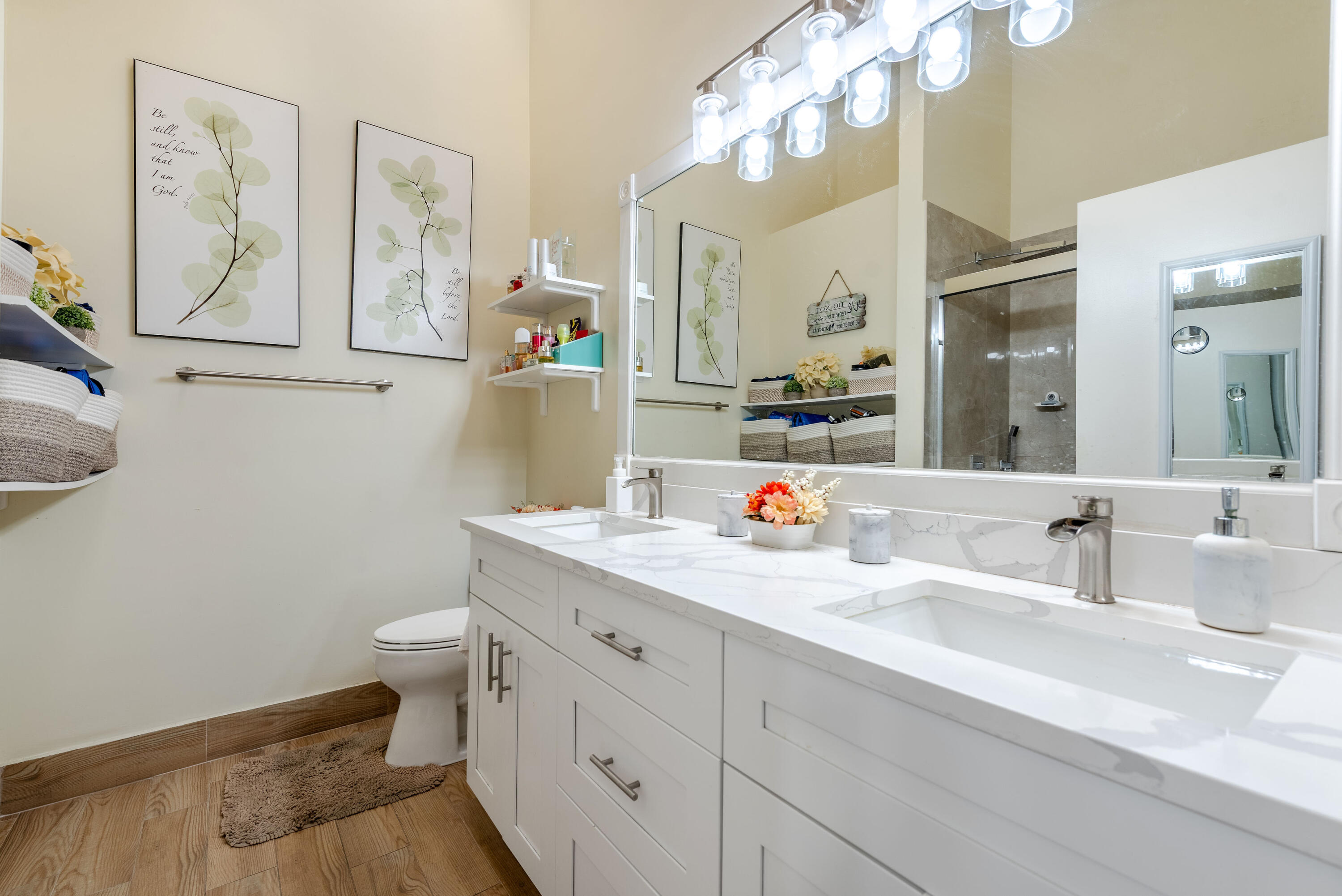 VILLAGES OF WOODLAKE 4 - Residential