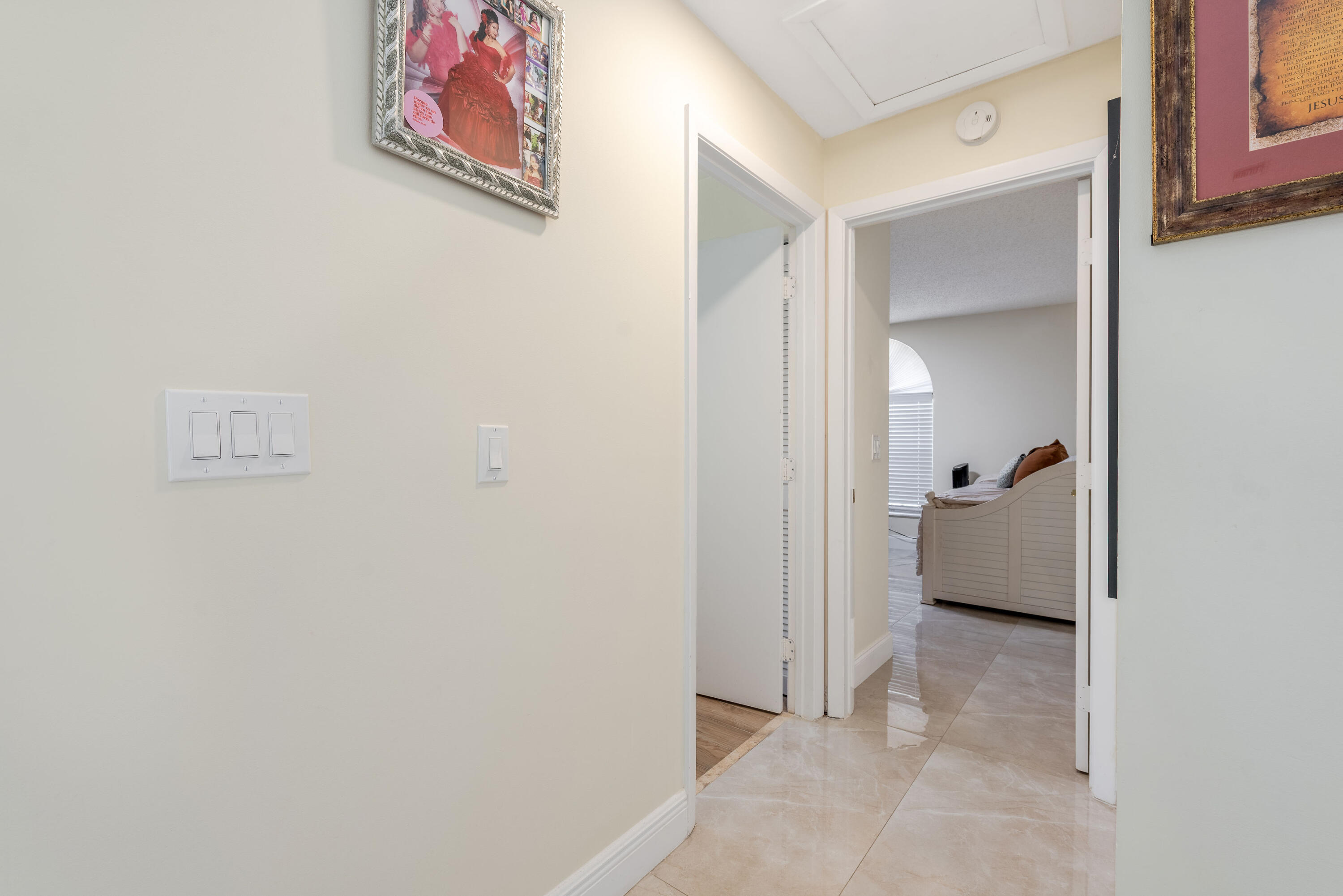 VILLAGES OF WOODLAKE 4 - Residential