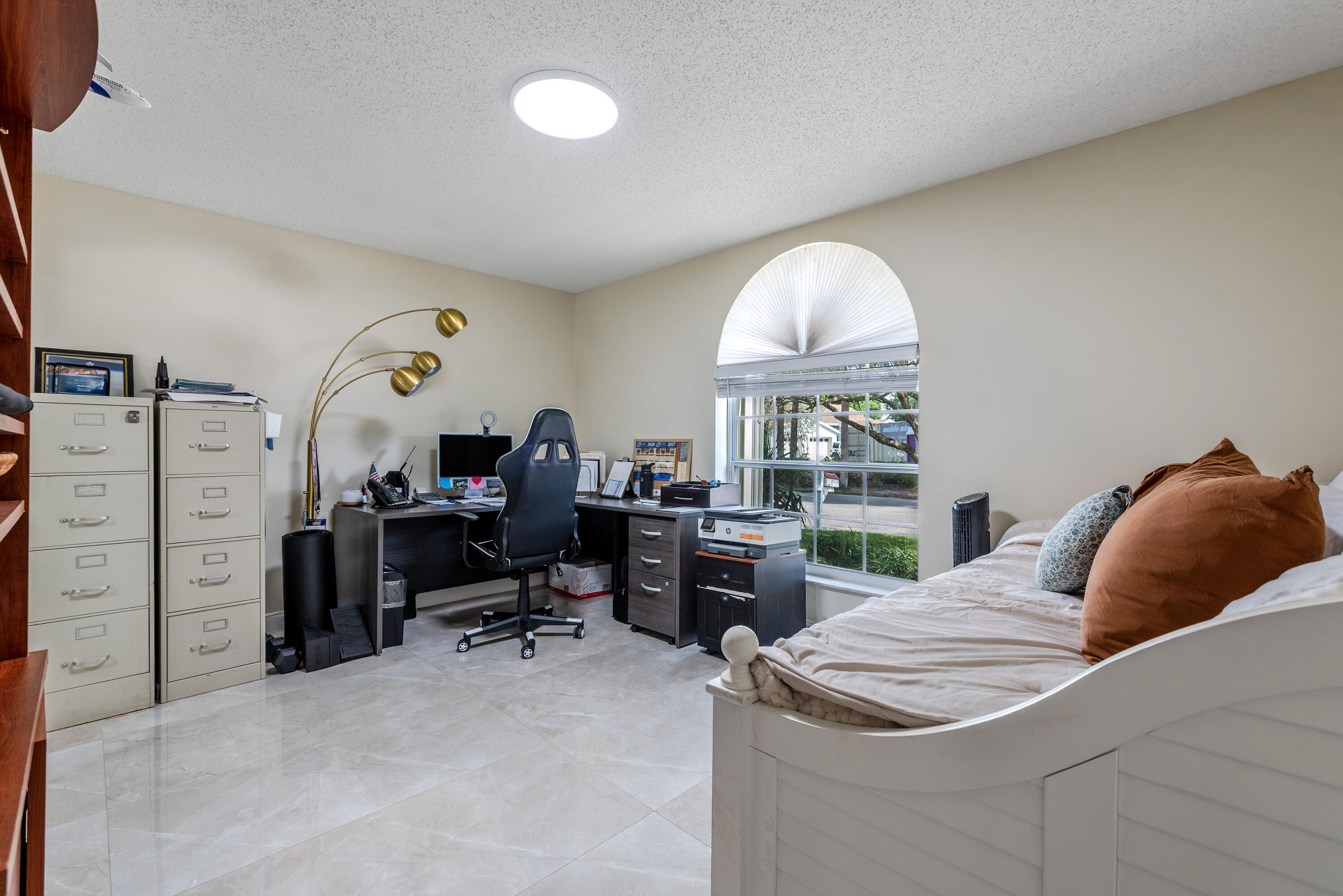 VILLAGES OF WOODLAKE 4 - Residential