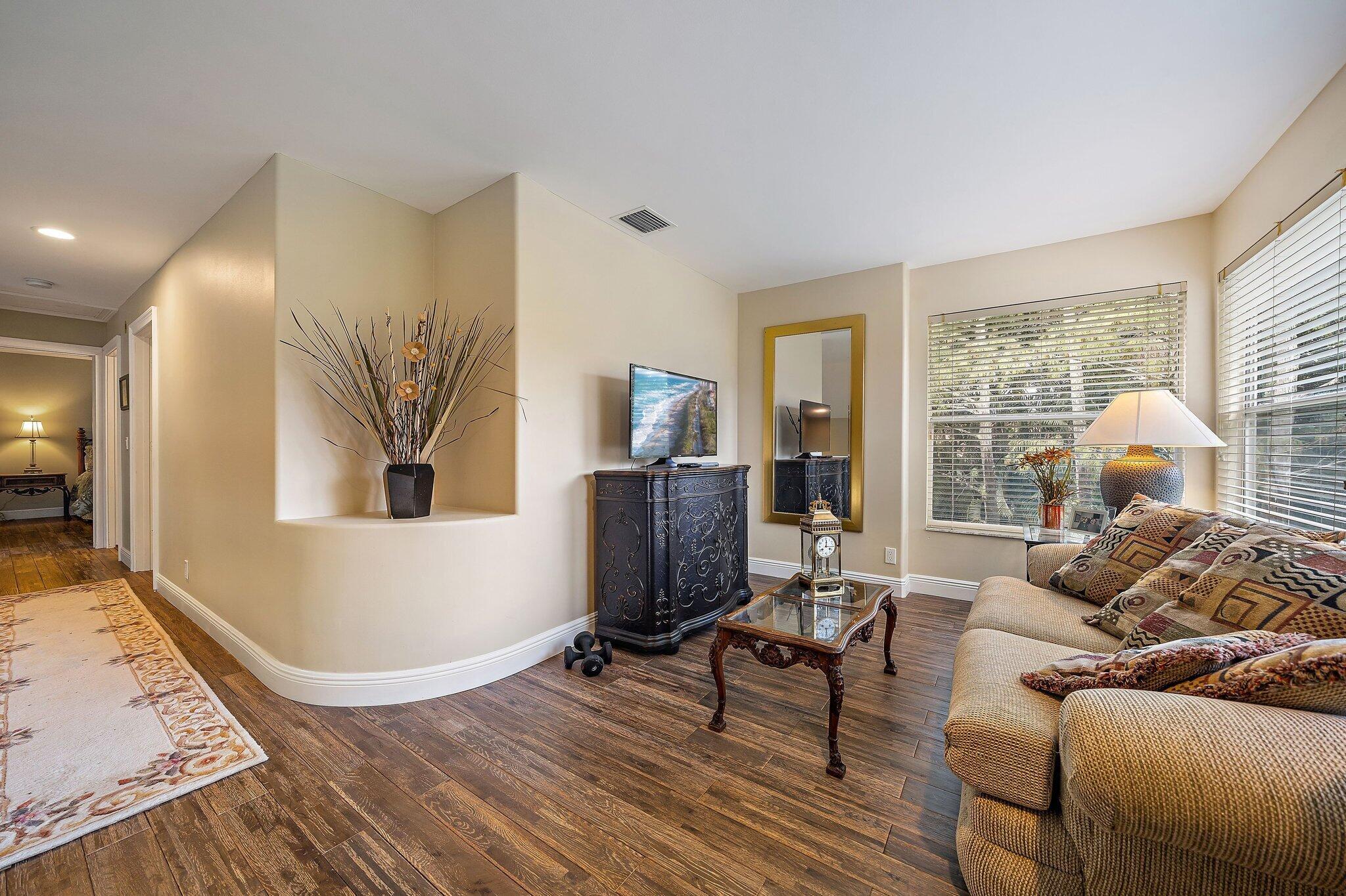 LEGEND LAKE ESTATES - Residential Lease