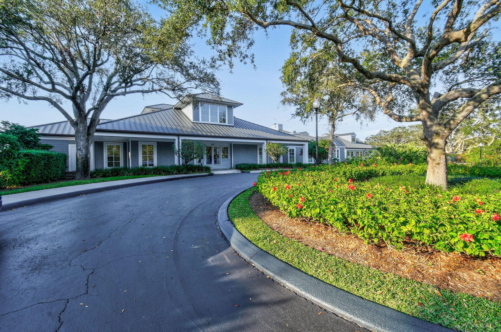 MEDALIST VILLAGE - Residential