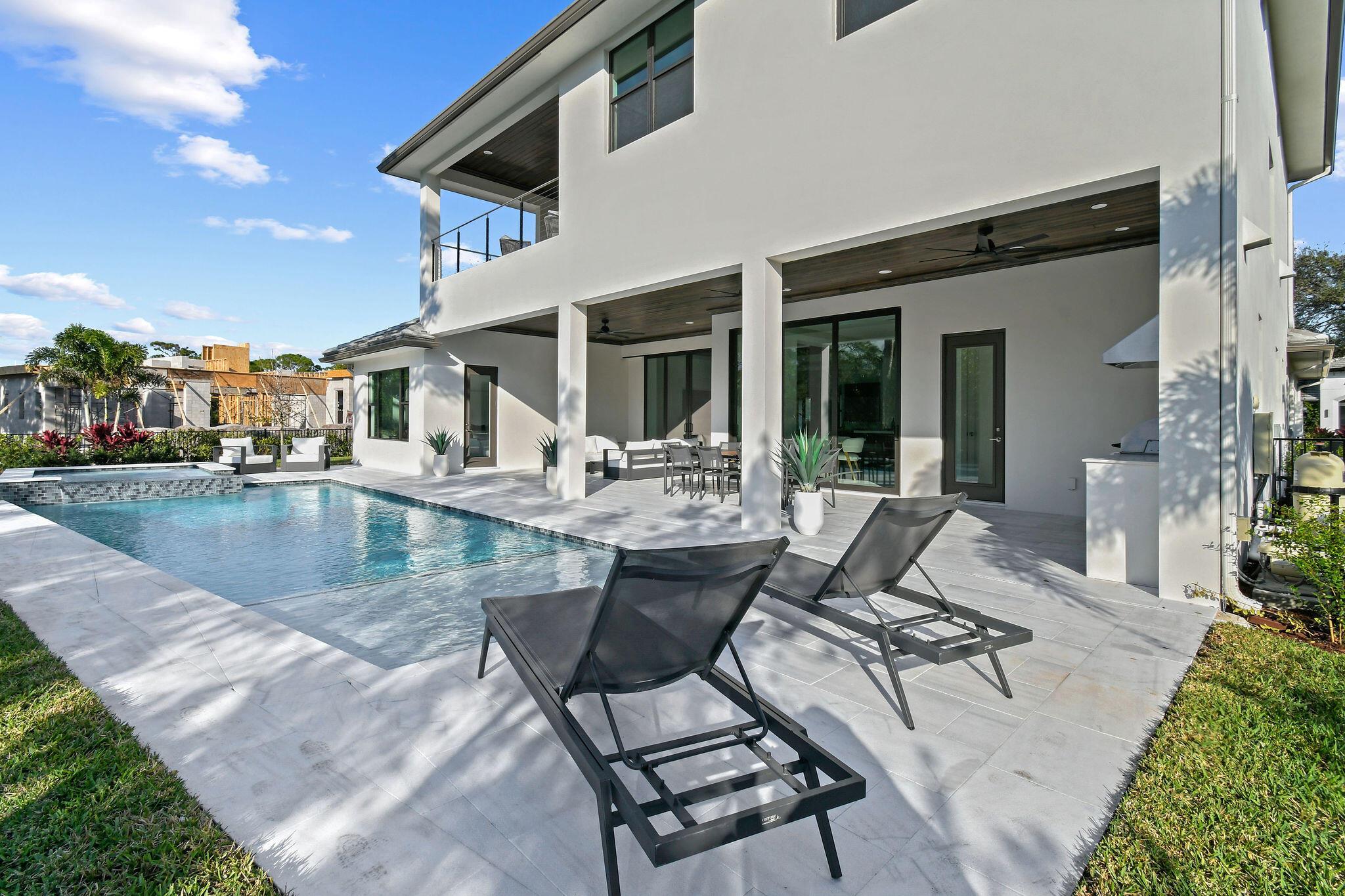 MEDALIST VILLAGE - Residential