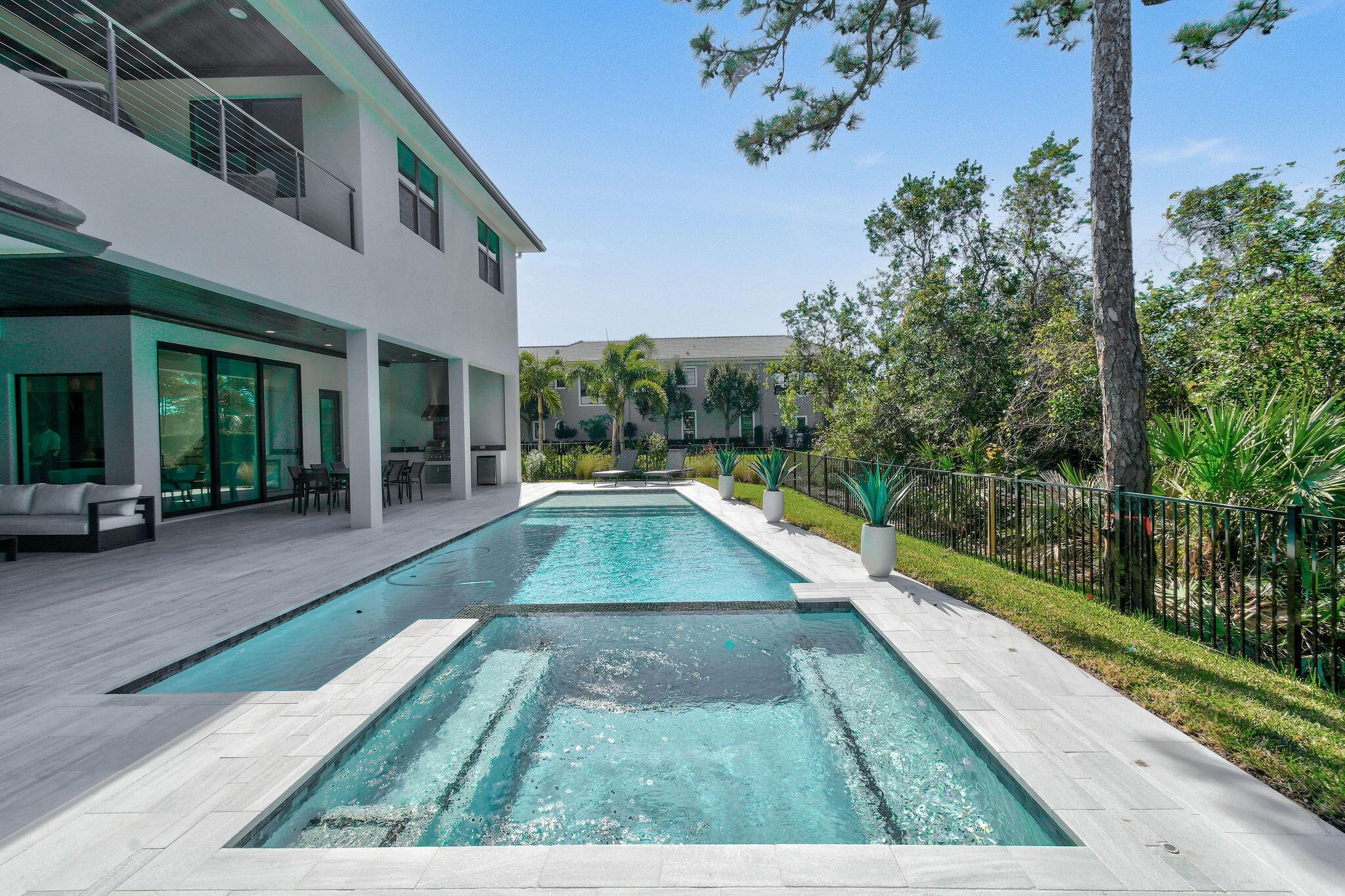 MEDALIST VILLAGE - Residential