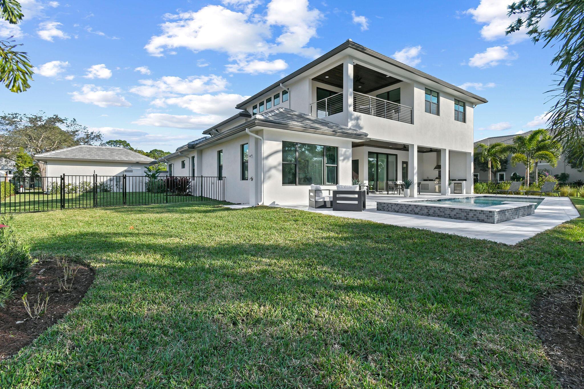 MEDALIST VILLAGE - Residential