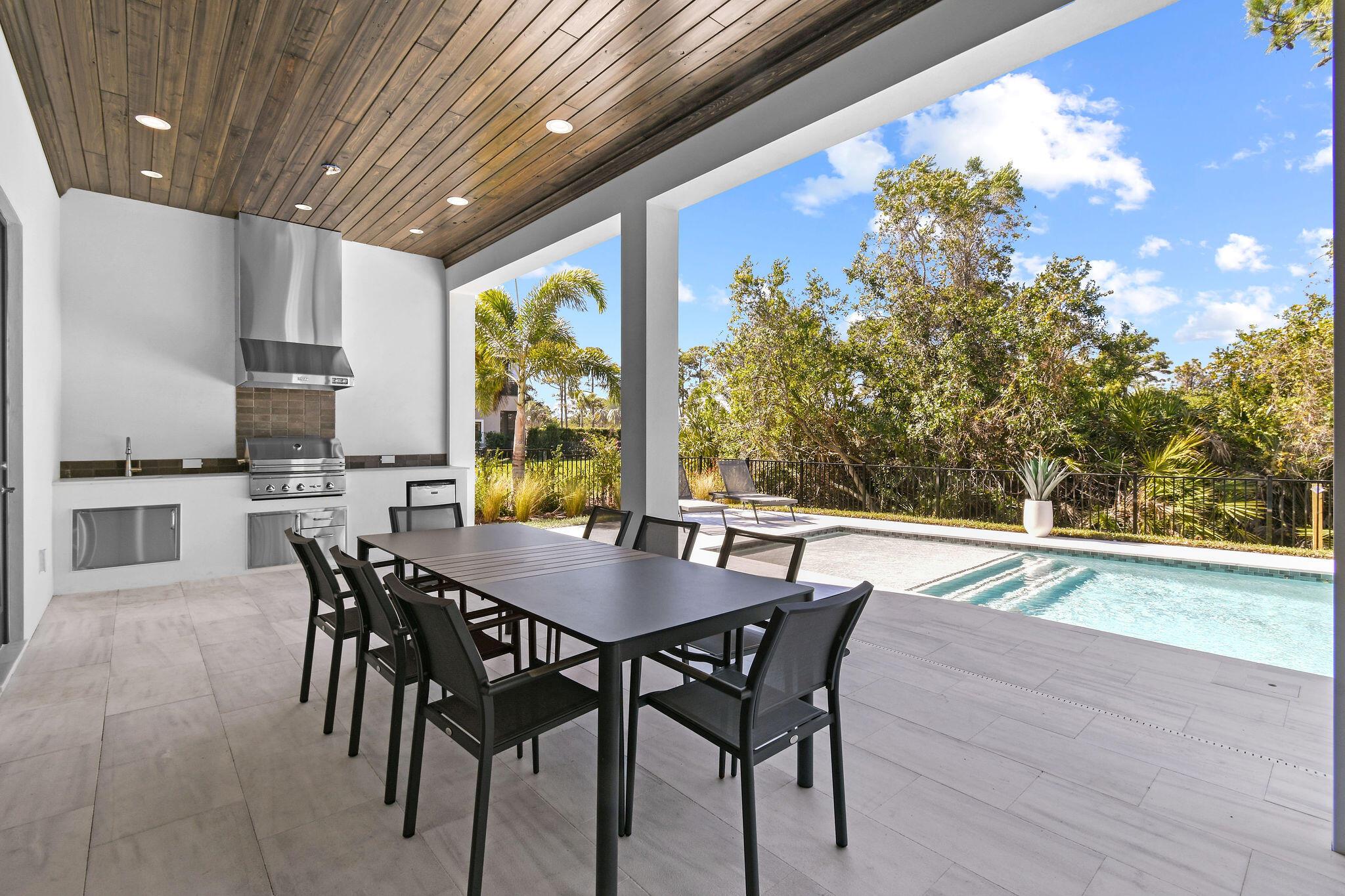 MEDALIST VILLAGE - Residential