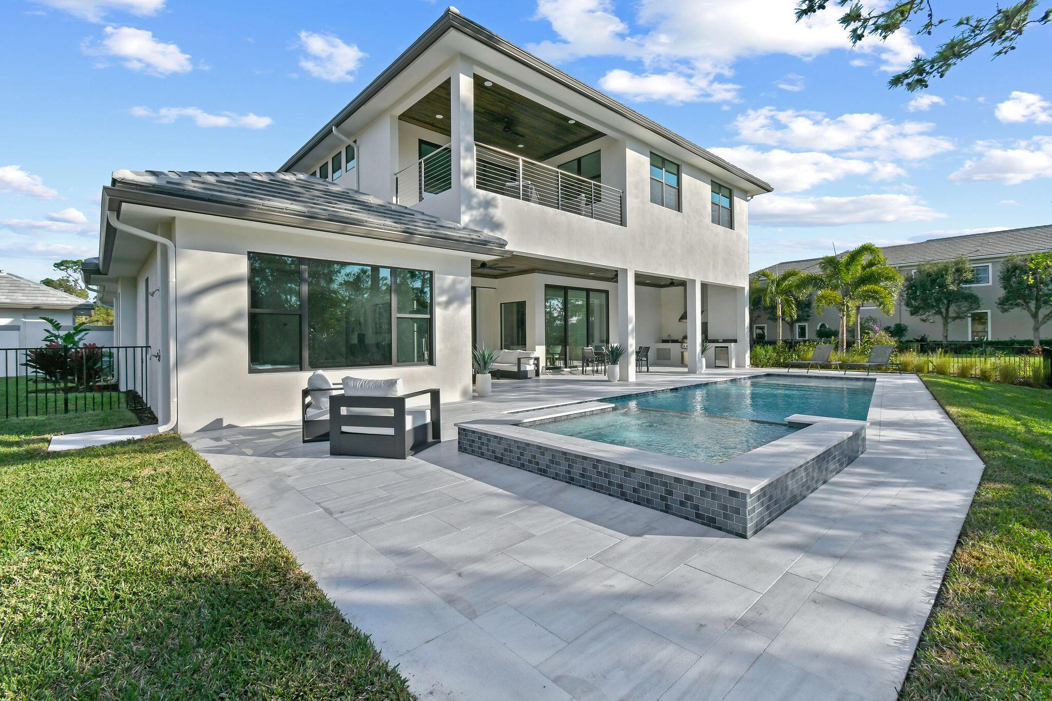 MEDALIST VILLAGE - Residential