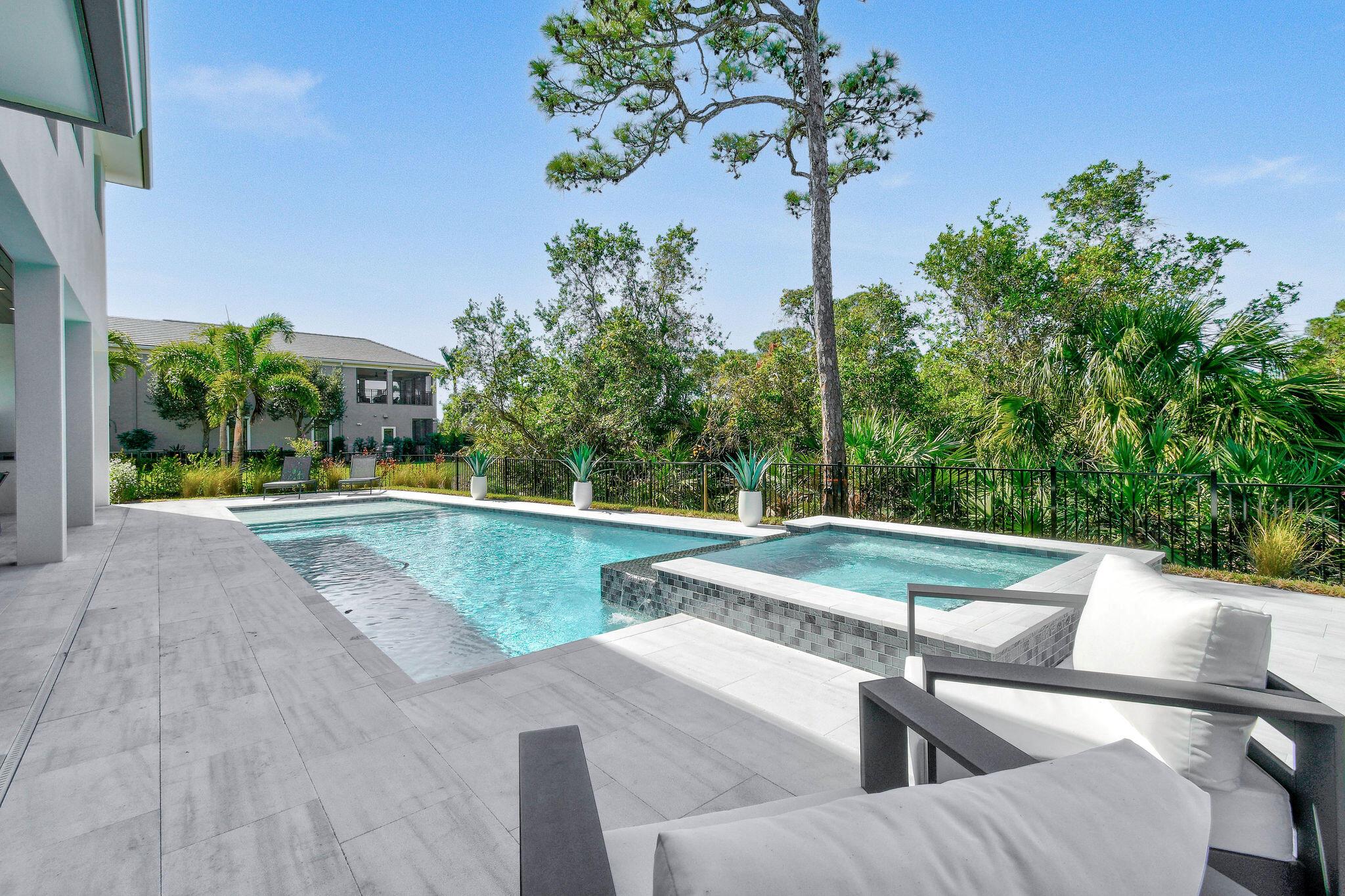 MEDALIST VILLAGE - Residential