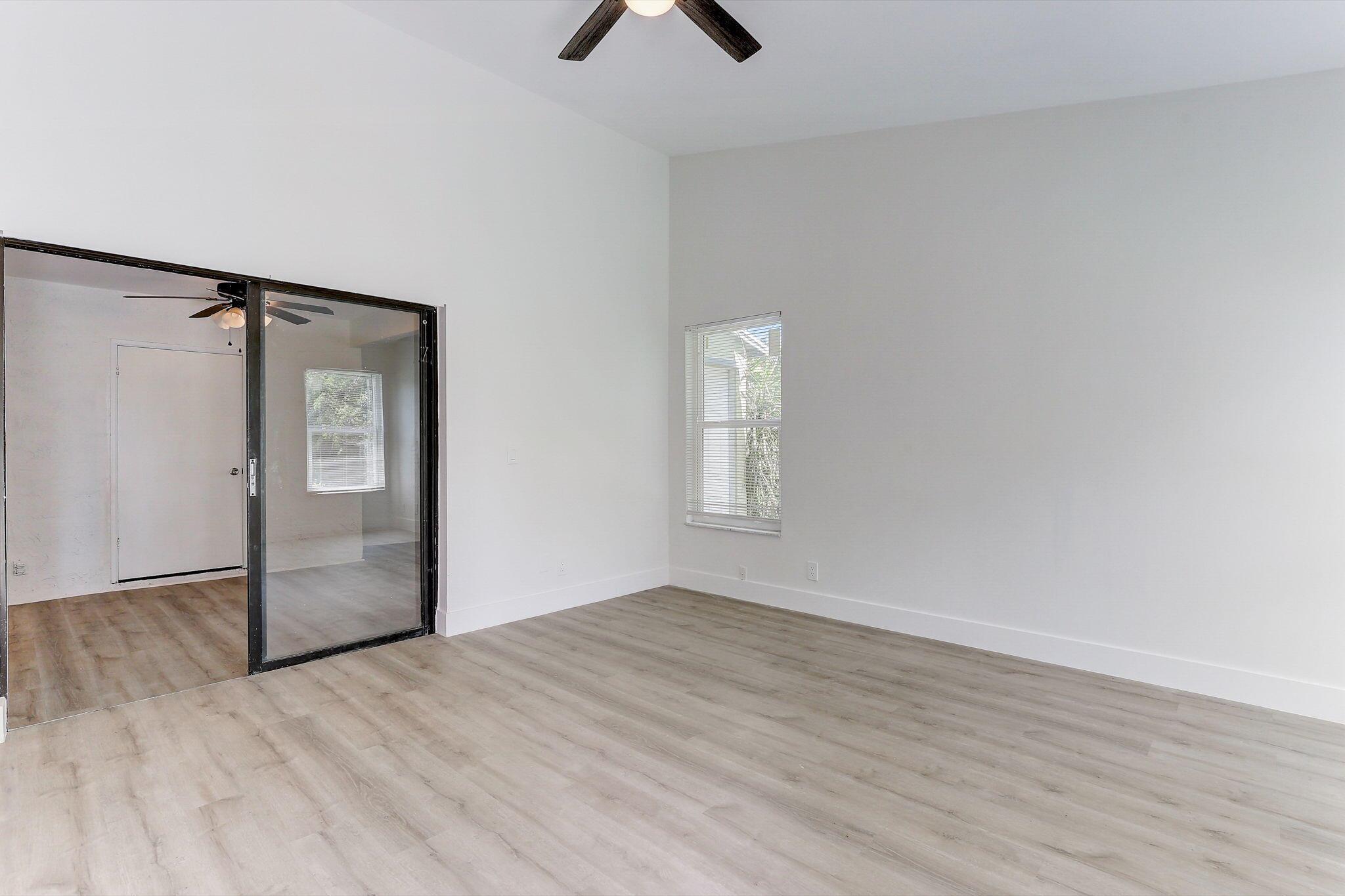 LAKESIDE GREEN 2 - Residential