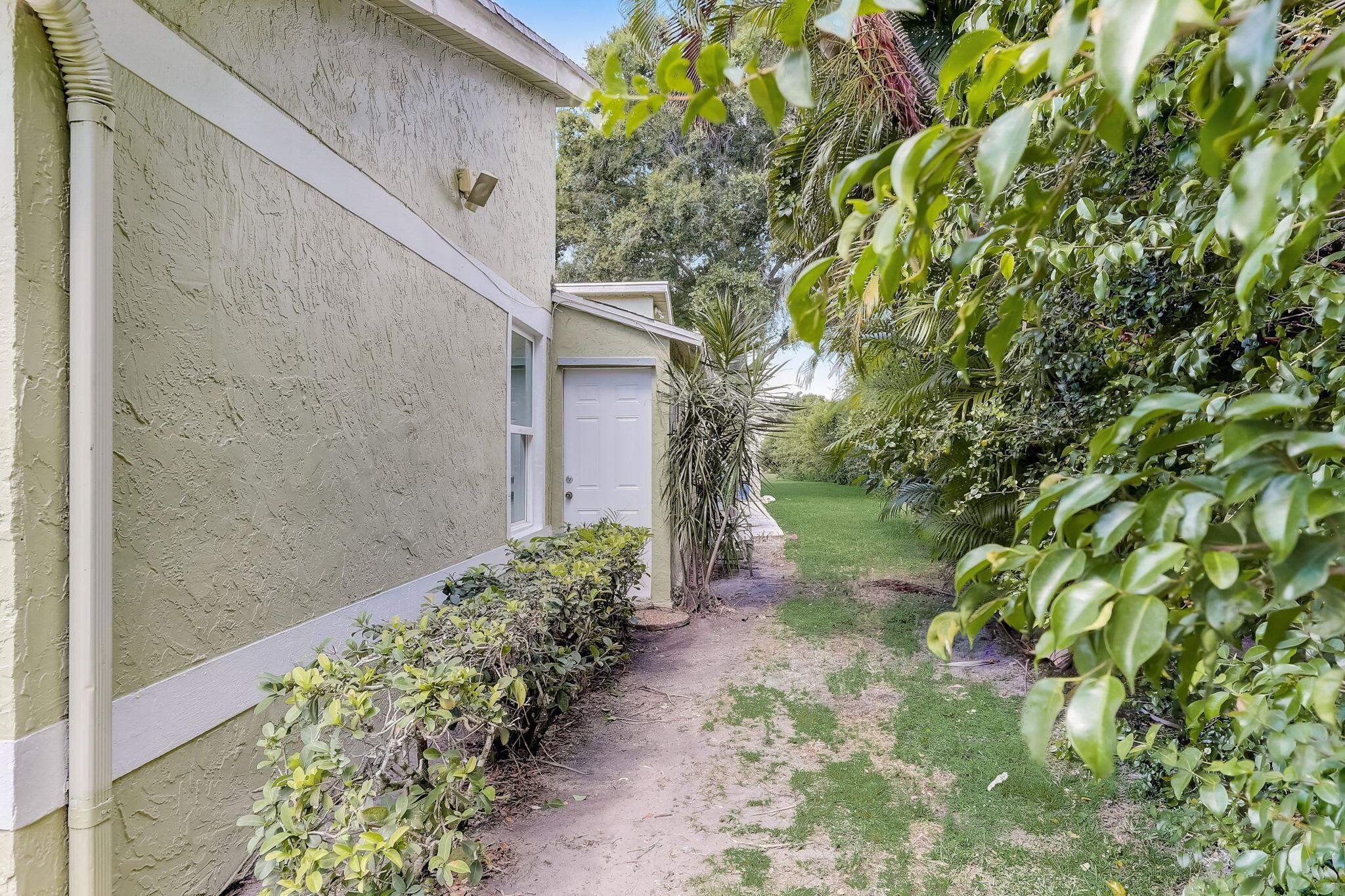 LAKESIDE GREEN 2 - Residential