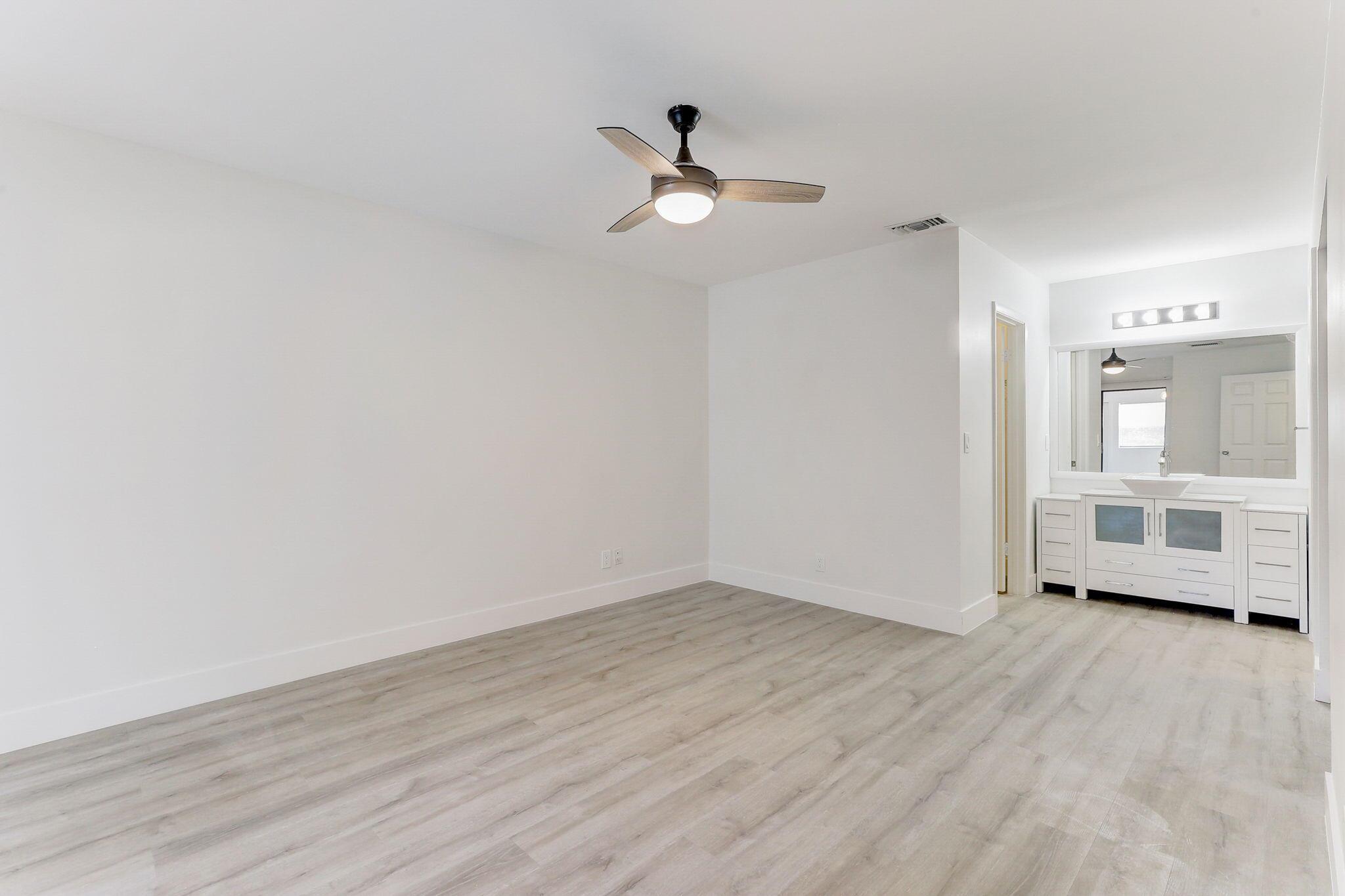 LAKESIDE GREEN 2 - Residential