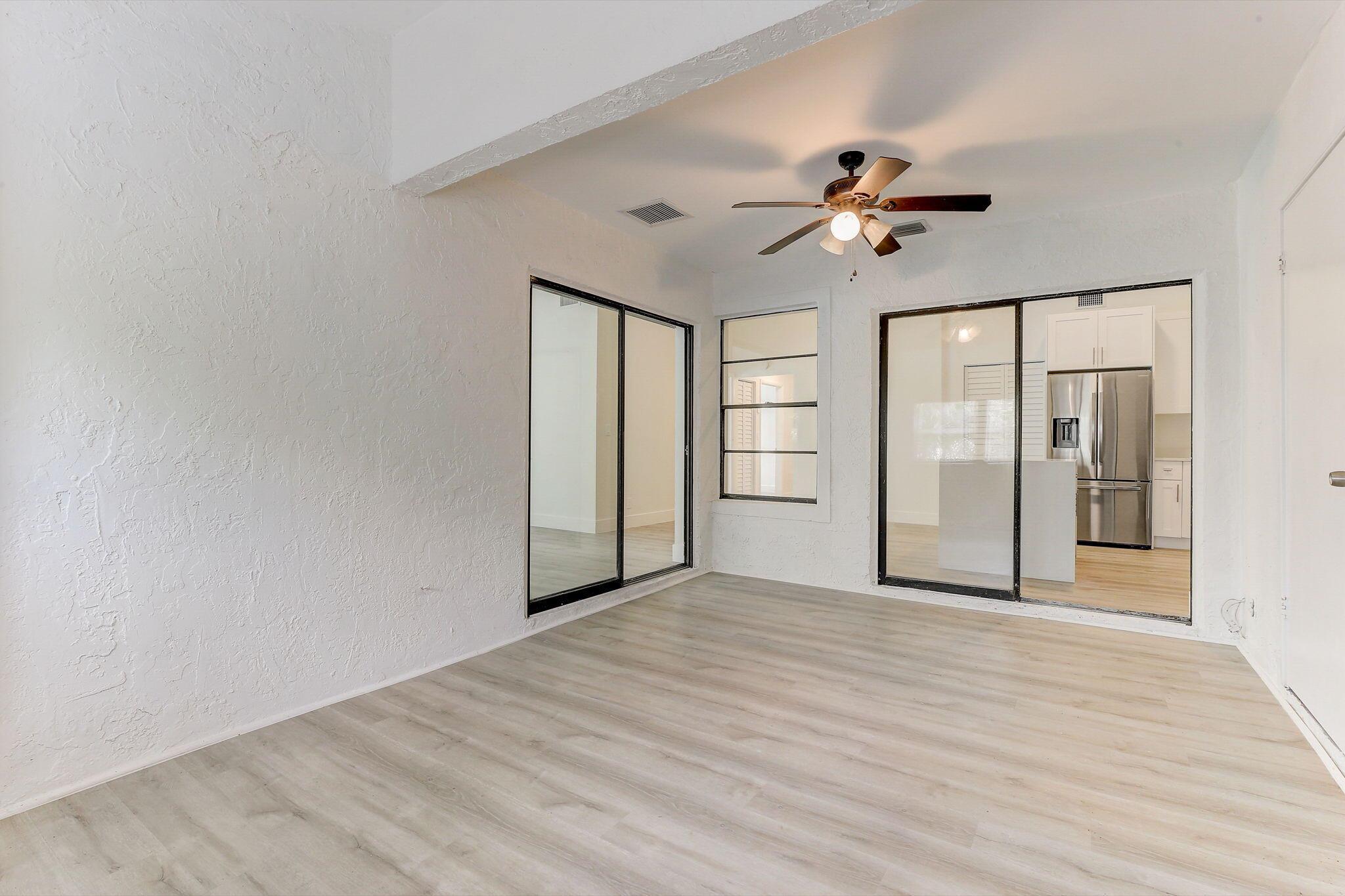 LAKESIDE GREEN 2 - Residential