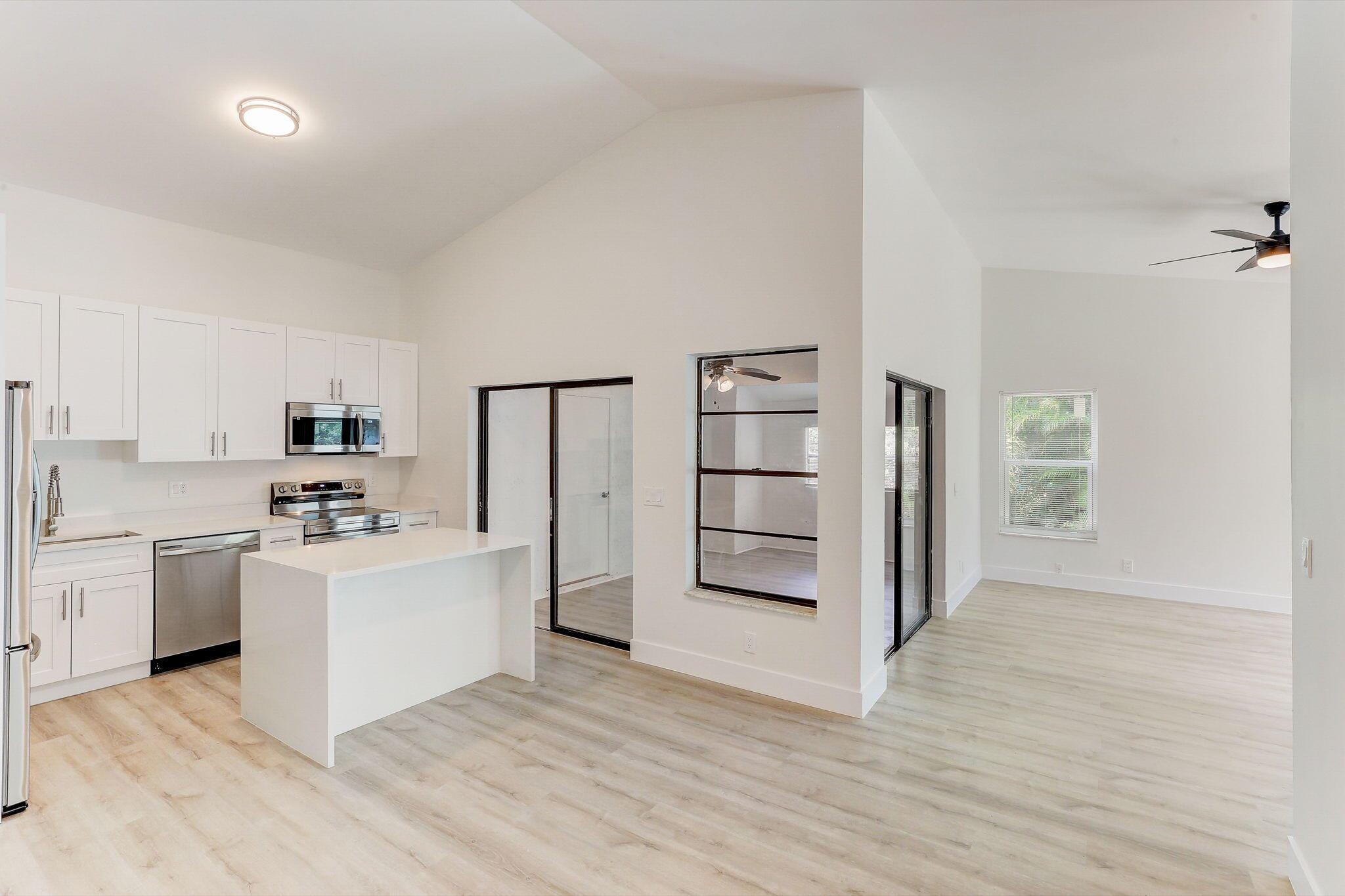 LAKESIDE GREEN 2 - Residential