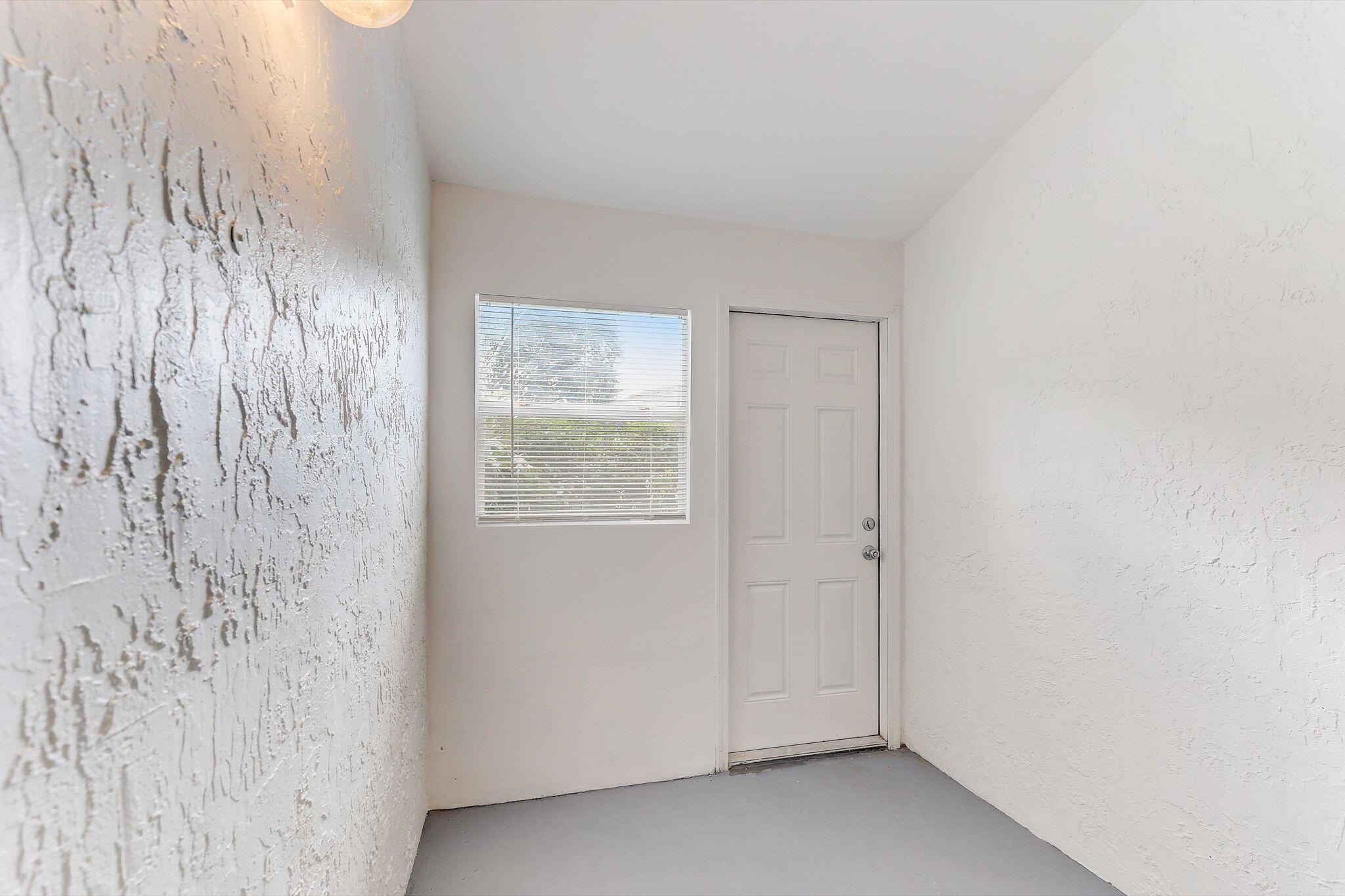 LAKESIDE GREEN 2 - Residential