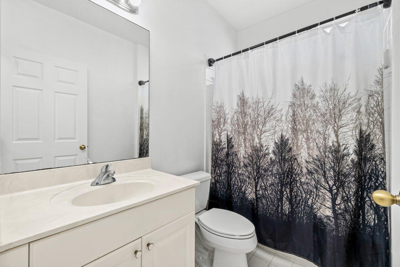 COLONY AT BOYNTON BEACH - Residential Lease