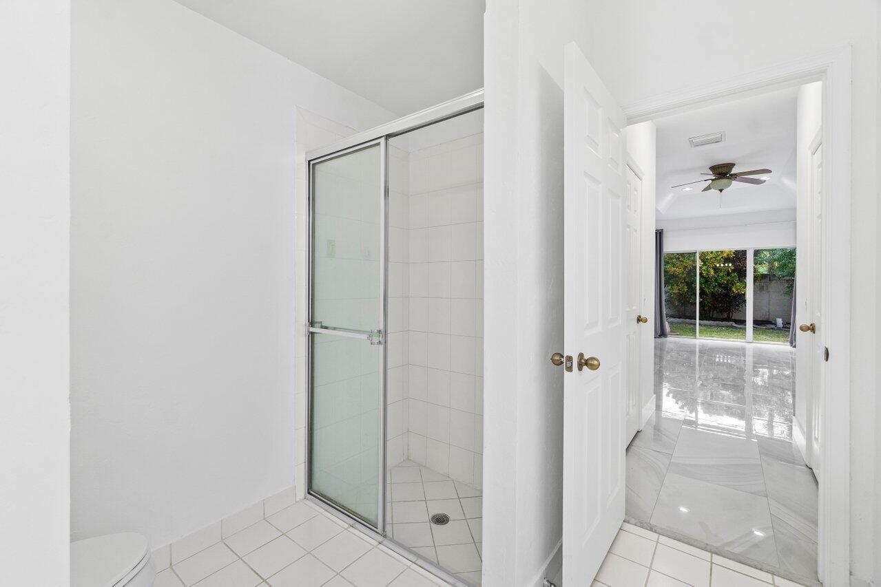 COLONY AT BOYNTON BEACH - Residential Lease