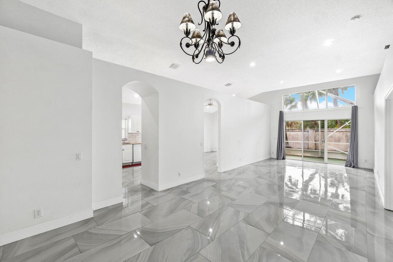 COLONY AT BOYNTON BEACH - Residential Lease